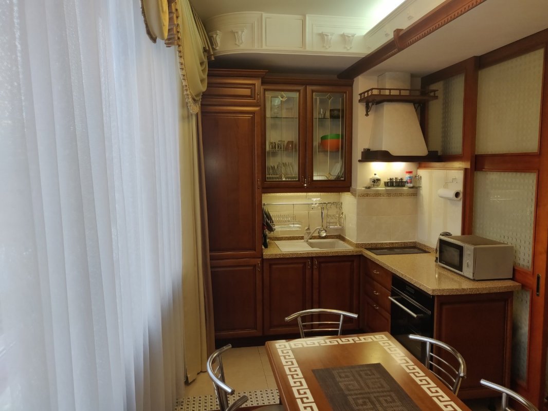 Odessa, pr. Shevchenko 4б 500 USD per month oneroom flat for long