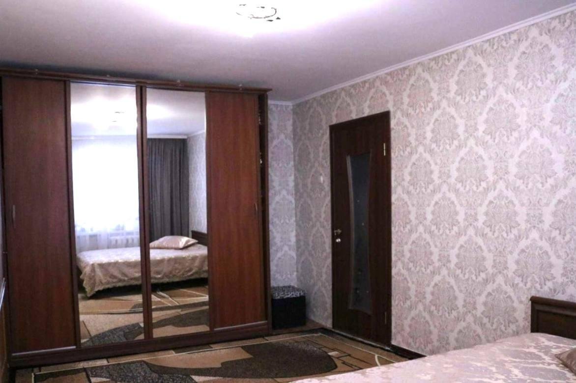 2 комнатная академический. Суточные квартиры в метро Люблино. Суточная квартира метро Люблино. Метро Люблино сутичний квартира. Метро Люблино квартира на сутки.